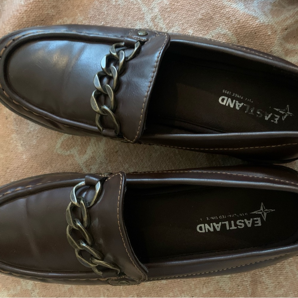 90s style loafer